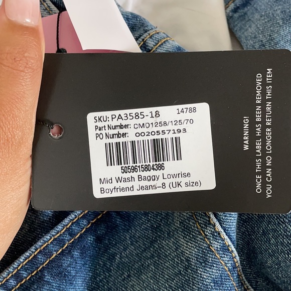 Pretty Little Thing Boyfriend Jeans - Picture 5 of 6